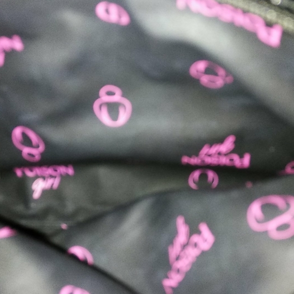 Dior❤️Poison👛Make up Bag💙 - Picture 5 of 7